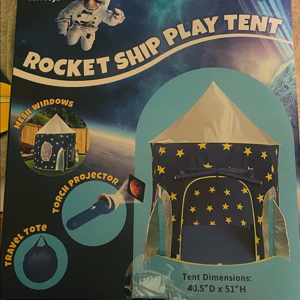 New USA Toyz rocket ship play tent w/ torch projector 40.5”x51”H